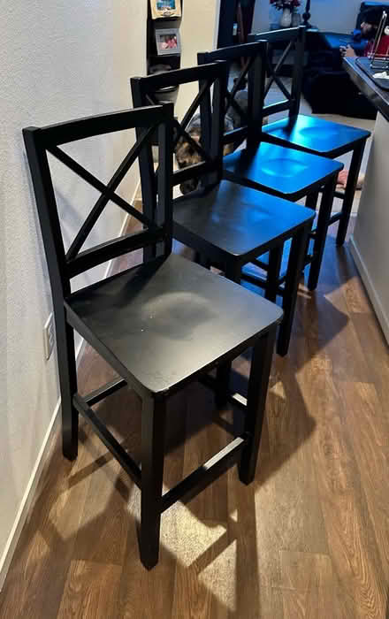 Photo of free Two counter/bar chairs (Corte Madera, near Marin Joe’s) #3