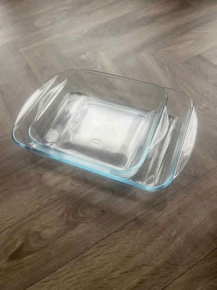 Photo of free Pyrex Baking Dish x 2 (KT5 Berrylands) #1