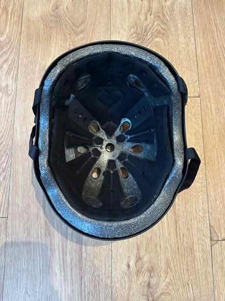 Photo of free Pro-Tech Skateboarding helmet (Handforth, SK9) #4