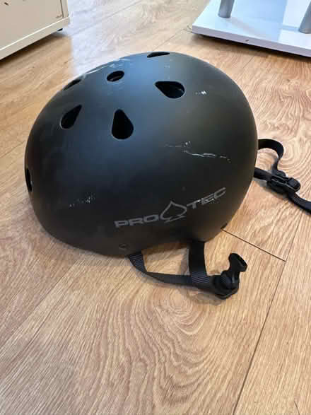 Photo of free Pro-Tech Skateboarding helmet (Handforth, SK9) #1