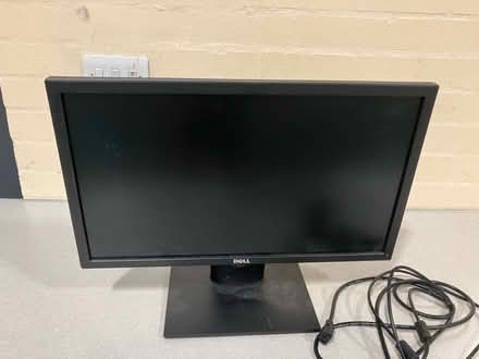 Photo of free Dell flat panel computer monitor (Lowther CA10) #1