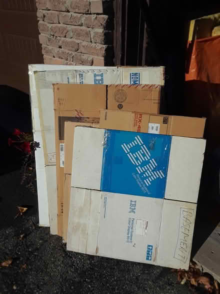 Photo of free Boxes for Moving (38 L'Amoreaux Drive) #1