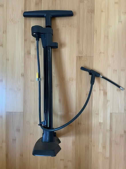 Photo of free Bontrager reCharger Floor Pump (Battery Park City) #2