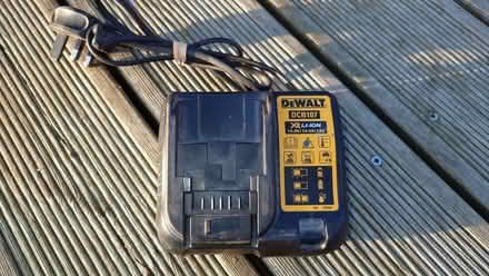 Photo of free Dewalt DCB 107 charger and 5.0ah battery (Tarbrax EH55) #2