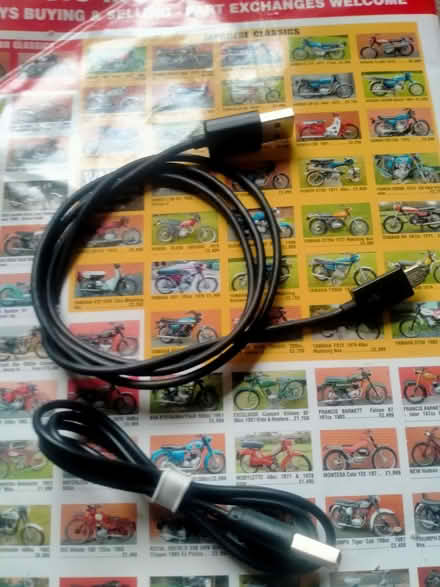 Photo of free Old style mobile phone leads (Clayton Brook PR5) #1