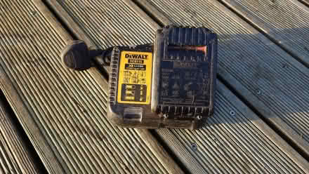 Photo of free Dewalt charger and 5.0ah battery (Tarbrax EH55) #3