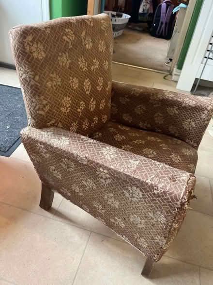 Photo of free Child’s chair (Broadwater SG2) #1