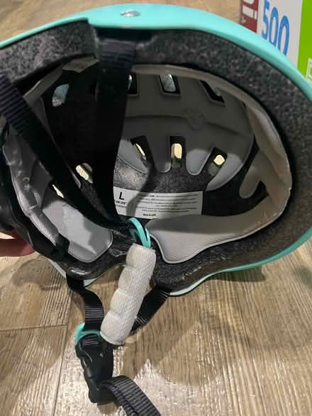 Photo of free Woman’s helmets and gear (Ventura) #2