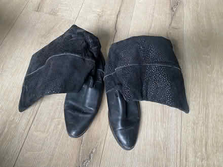 Photo of free Women’s boots 7M (East Palo Alto) #2