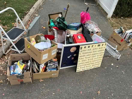 Photo of free Yard sale leftovers (New Dorp, Staten Island) #1