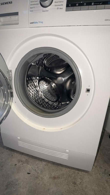 Photo of free Washer/dryer needs drum bearings (OX25 Steeple Aston) #4