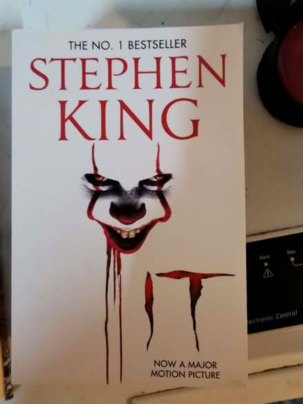 Photo of free Stephen King - IT (Woodside CR0) #1