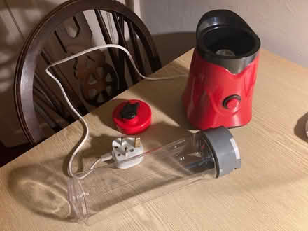 Photo of free Smoothie maker & other kitchen bits (Ravensden MK44) #1