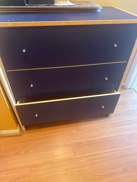 Photo of free Chests (AGOURA Hills) #2