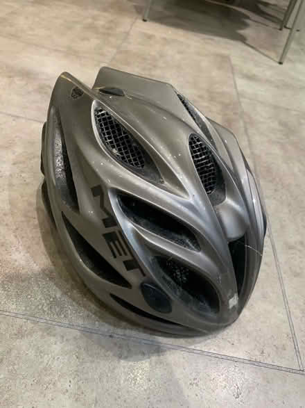 Photo of free Adults MET bike helmet (Hoole CH2) #1