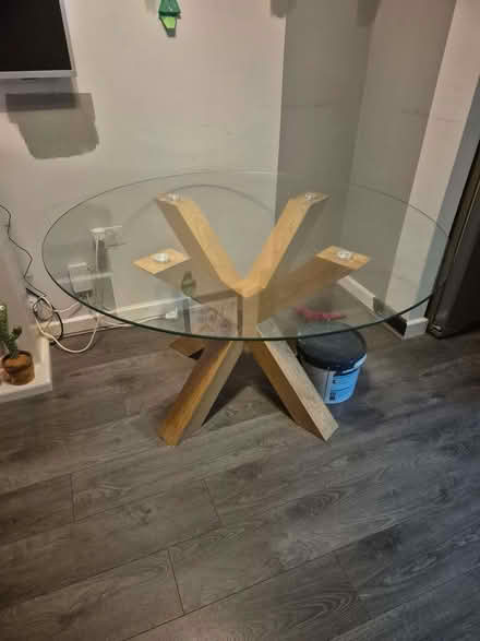 Photo of free Round dining room table (Latchford WA4) #1