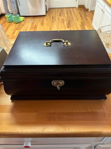 Photo of free Jewelry box (Glen park) #2