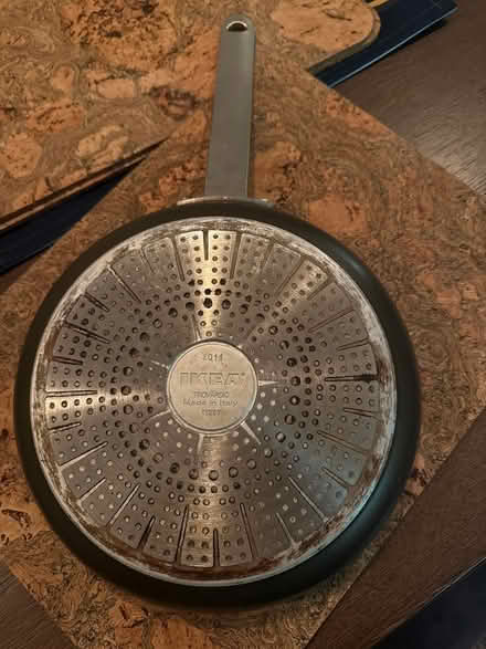 Photo of free IKEA frying pan (TW9) #1