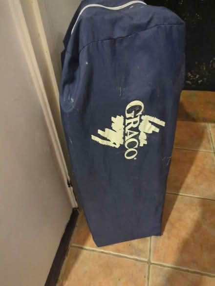 Photo of free Graco travel cot (East Dulwich SE22) #1