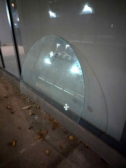 Photo of free GLASS round table top (4' diameter) (Toronto) #1