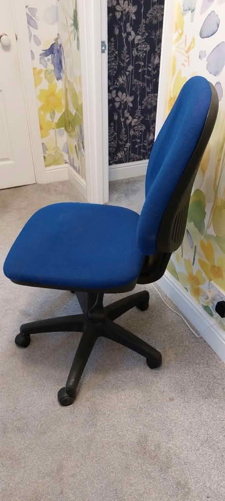 Photo of free Desk chair (Horsham RH12) #2