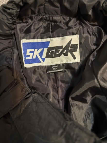 Photo of free Men’s Snow Pants - size large (Dundalk) #3