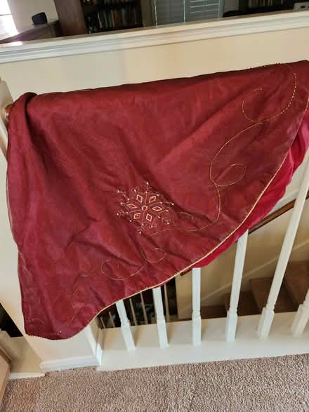 Photo of free Tree skirt (Friendswood) #1