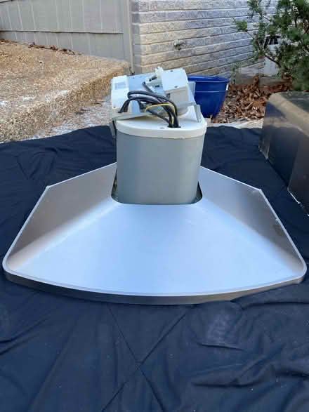 Photo of free Kenmore 30” range hood (Near Lake Resort Dr) #1