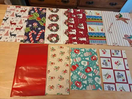 Photo of free Assorted wrapping paper (Pasadena) #1