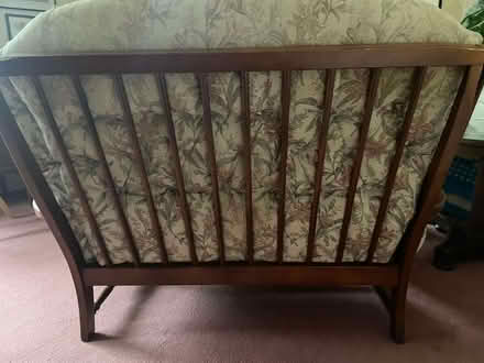 Photo of free Cottage settee and matching chair (Hill CV23) #3