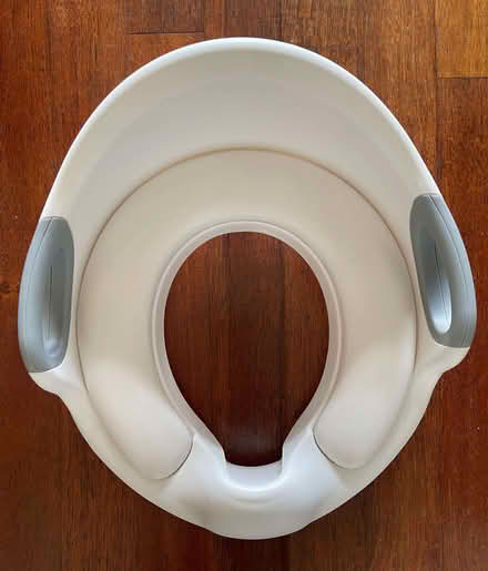 Photo of free Child's toilet seat (Old Malden KT4) #1