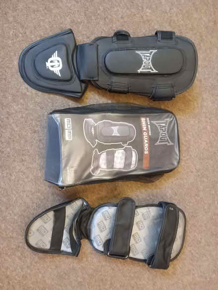 Photo of free Kick Boxing shin pads (Tupsley HR1) #1