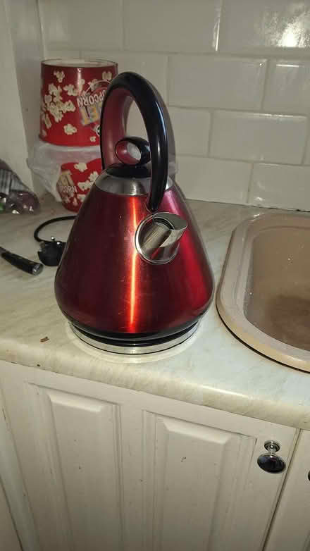 Photo of free electric kettle (South gyle road EH12) #1