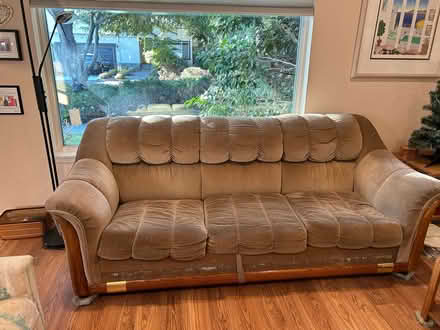 Photo of free sleeper sofa (Burlingame, 101 Broadway Exit) #1