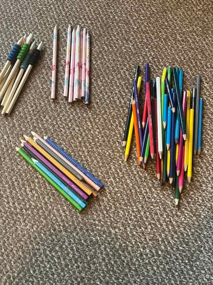 Photo of free Pencil crayons (Ringles Cross TN22) #1