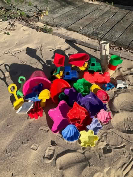 Photo of free Sand toys (Mardela) #1