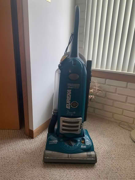 Photo of free Eureka Vacuum (13 Mile & Haggerty) #2