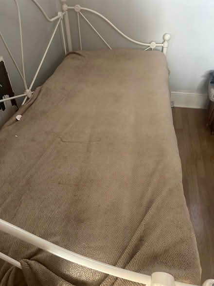 Photo of free Single day Bed frame with mattress (EN1) #1