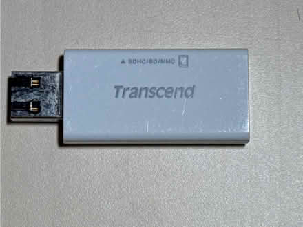 Photo of free USB SD-Card Reader (Weybridge KT13) #1