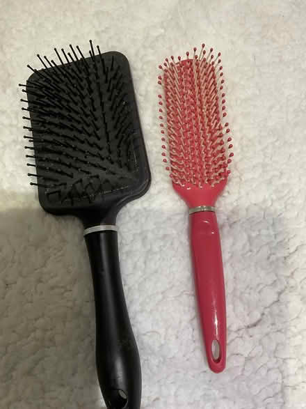 Photo of free Two hair brushes (welling DA16) #1