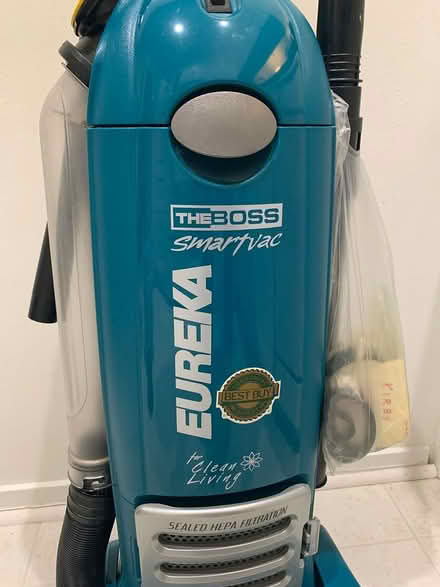 Photo of free Eureka Vacuum (13 Mile & Haggerty) #4