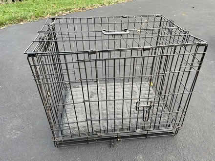 Photo of free Metal dog crate (Wilmette - Lake & Illinois) #1