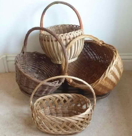 Photo of Baskets, woven drawers or hampers (Bridge of Allan FK9) #2