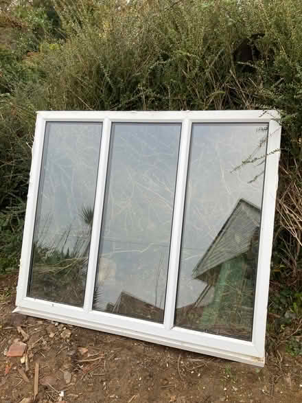 Photo of free PVC Double Glazed Window - 3 Panel (TN38 st Leonard’s) #1