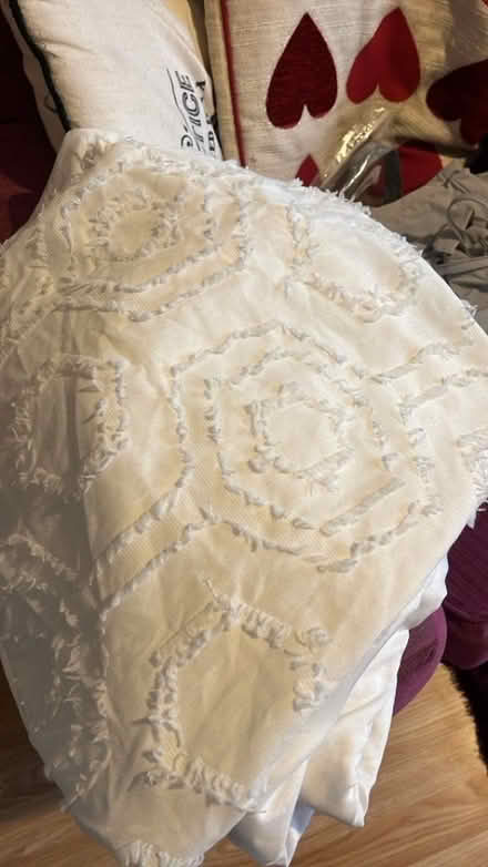 Photo of free Double duvet cream/white 2 pillow cases (Swanley BR8) #1