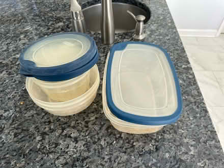 Photo of free Food storage containers (Ashburn Farm) #1