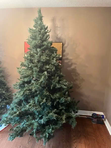 Photo of free 7.5 foot Artificial Christmas tree (Near Erin Mills Town Centre) #2