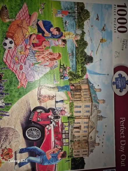 Photo of free Jigsaws (Whitfield DD4) #1