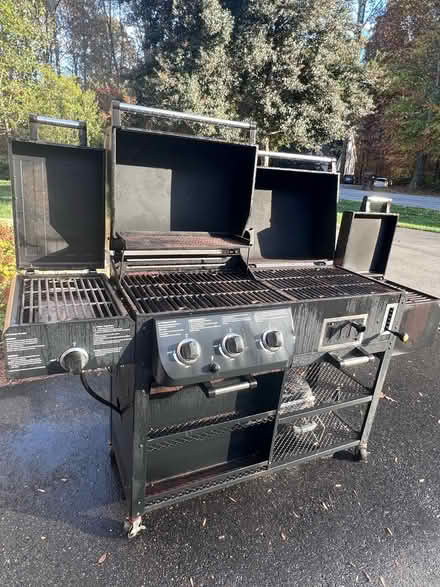 Photo of free Smoke Hollow Pro 4-in 1 Grill (Summerfield, NC) #2