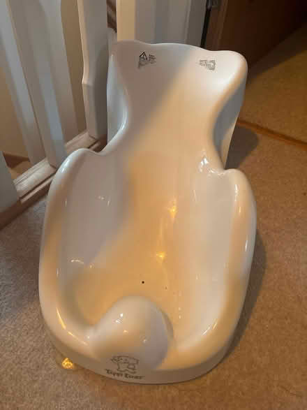 Photo of free Tippitoes baby bath (Malvern Link) #1